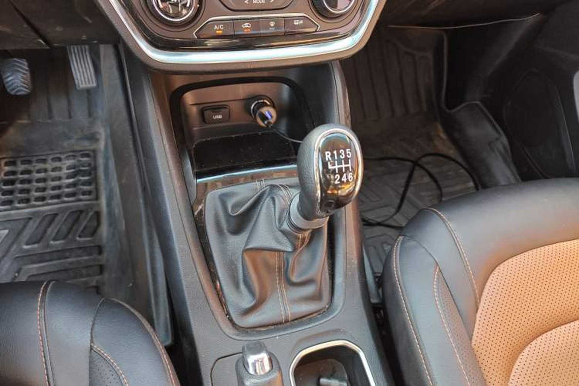 Used Wuling Hongguang S3 2018 1.5L Manual Luxury Model China V Standard Gear Lever