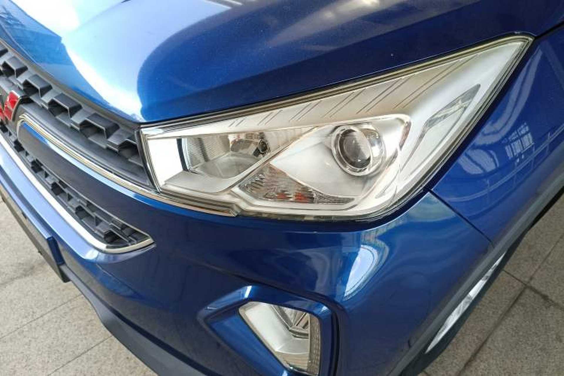 Used Wuling Hongguang S3 2018 1.5T Manual Luxury Model China V Standard Left Front Headlight