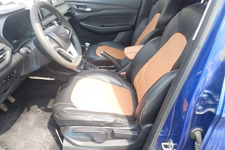 Used Wuling Hongguang S3 2018 1.5L Manual Comfort Model China V Standard Left Front Seat