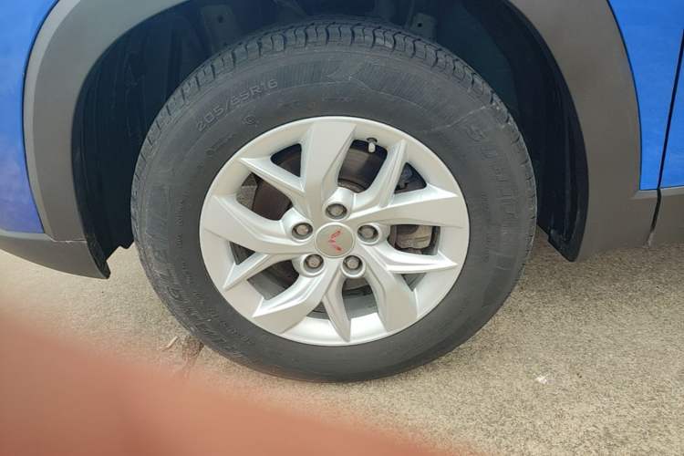 Used Wuling Hongguang S3 2018 1.5L Manual Comfort Model China V Standard Left Front Wheel Hub