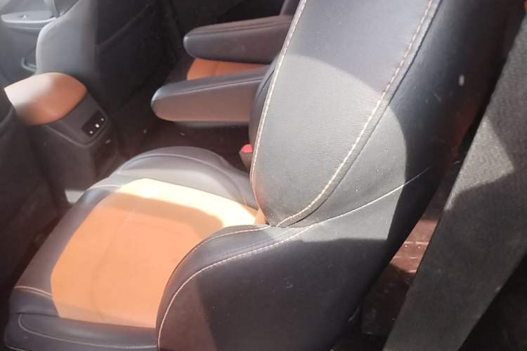 Used Wuling Hongguang S3 2018 1.5L Manual Comfort Model China V Standard Left Rear Seat