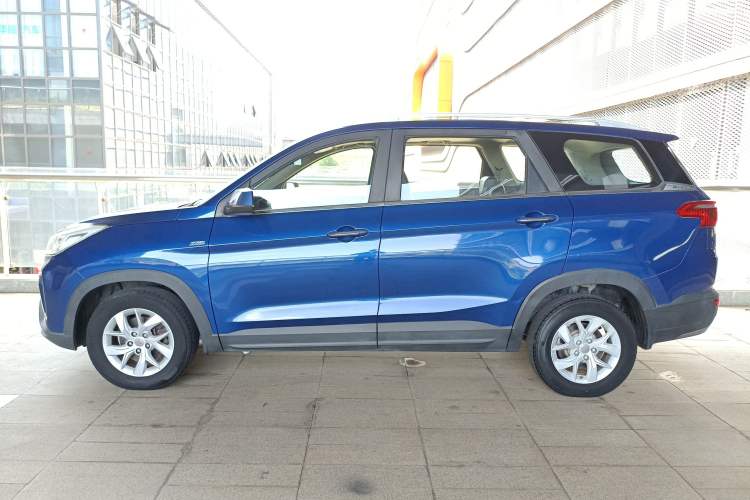 Used Wuling Hongguang S3 2018 1.5T Manual Luxury Model China V Standard Left Side