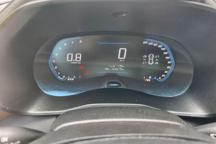 Used Wuling Hongguang S3 2018 1.5T Manual Luxury Model China V Standard Odometer Close Up