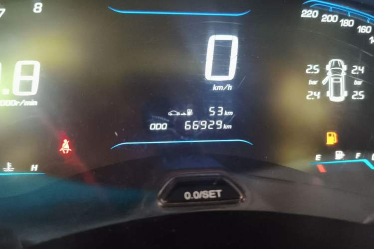 Used Wuling Hongguang S3 2018 1.5L Manual Luxury Model China V Standard Odometer Close Up
