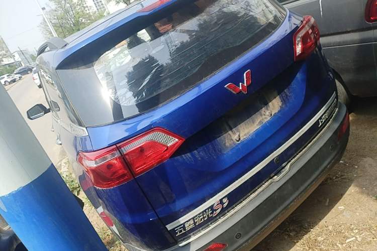Used Wuling Hongguang S3 2018 1.5L Manual Comfort Model China V Standard Rear Left 45 Deg