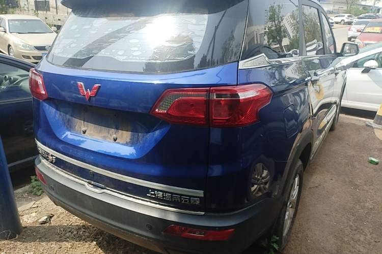 Used Wuling Hongguang S3 2018 1.5L Manual Comfort Model China V Standard Rear Right 45 Deg