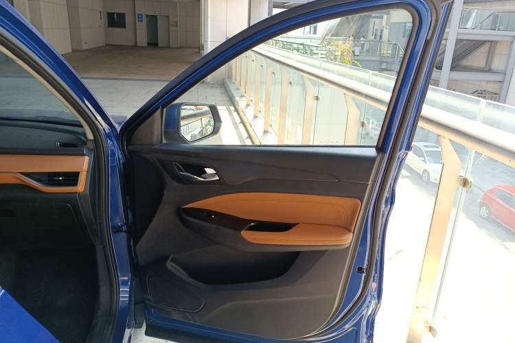 Used Wuling Hongguang S3 2018 1.5T Manual Luxury Model China V Standard Right Front Door Interior