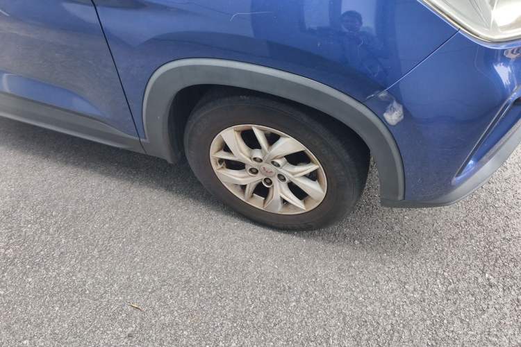 Used Wuling Hongguang S3 2018 1.5T Manual Luxury Model China V Standard Right Front Wheel Hub