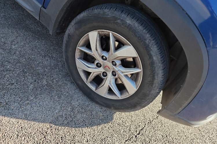 Used Wuling Hongguang S3 2018 1.5L Manual Luxury Model China V Standard Right Front Wheel Hub