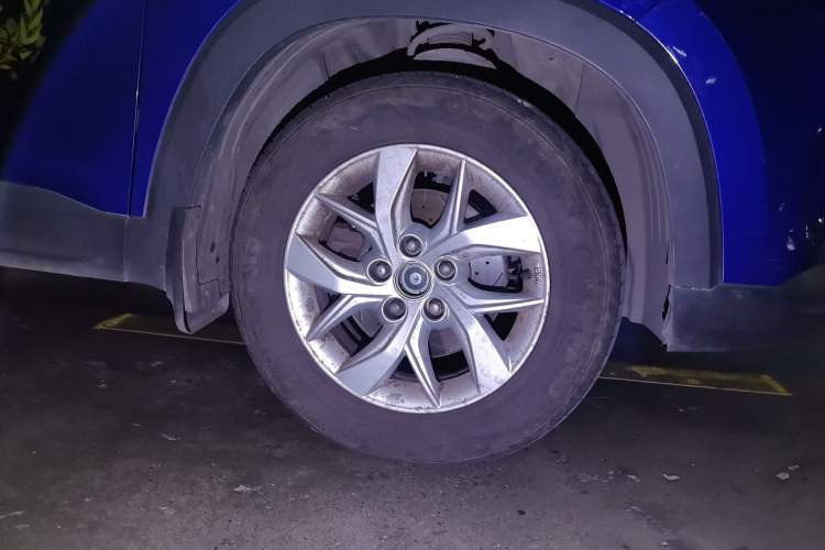 Used Wuling Hongguang S3 2018 1.5T Manual Luxury Model China V Standard Right Front Wheel Hub