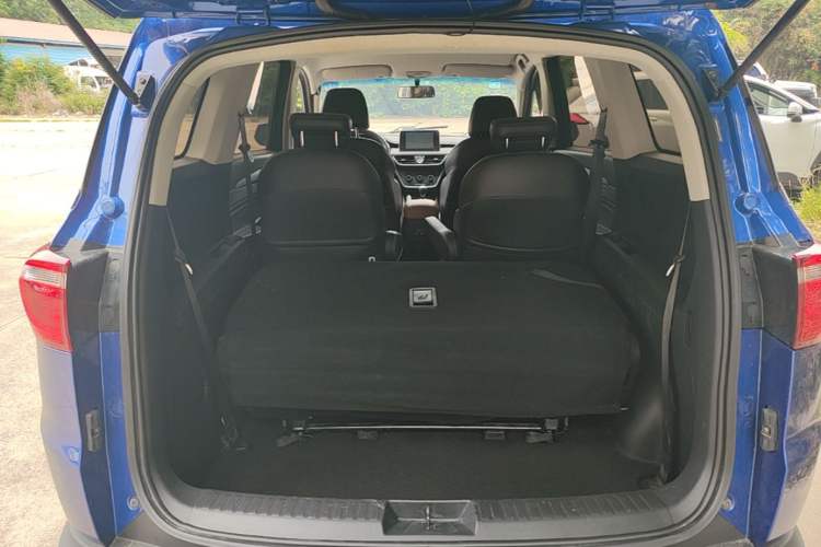 Used Wuling Hongguang S3 2018 1.5L Manual Comfort Model China V Standard Trunk