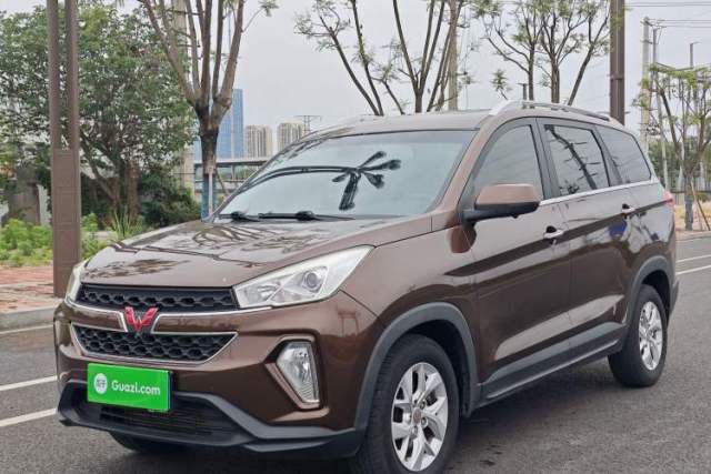 Used Wuling Hongguang S3 2018 1.5T Manual Luxury Model China V Standard