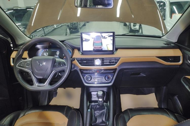 Used Wuling Hongguang S3 2018 1.5T Manual Luxury Model China V Standard Center Console