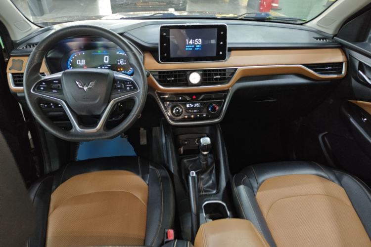 Used Wuling Hongguang S3 2018 1.5L Manual Luxury Model China V Standard Center Console