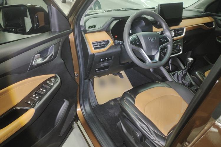 Used Wuling Hongguang S3 2018 1.5T Manual Luxury Model China V Standard Driver Seat