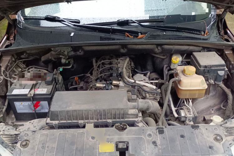 Used Wuling Hongguang S3 2018 1.5T Manual Comfort Model China V Standard Engine Bay