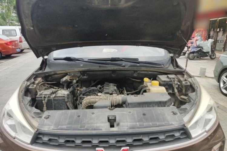 Used Wuling Hongguang S3 2018 1.5L Manual Comfort Model China V Standard Engine Bay