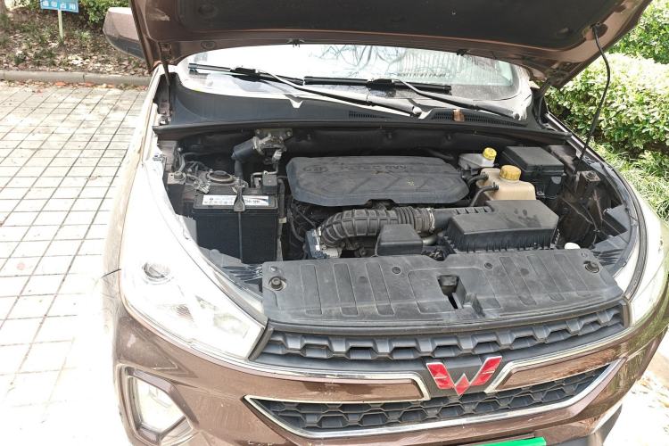 Used Wuling Hongguang S3 2018 1.5L Manual Luxury Model China V Standard Engine Bay Right
