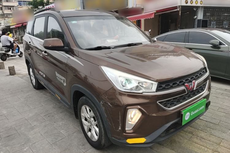 Used Wuling Hongguang S3 2018 1.5L Manual Comfort Model China V Standard Front Right 45 Deg