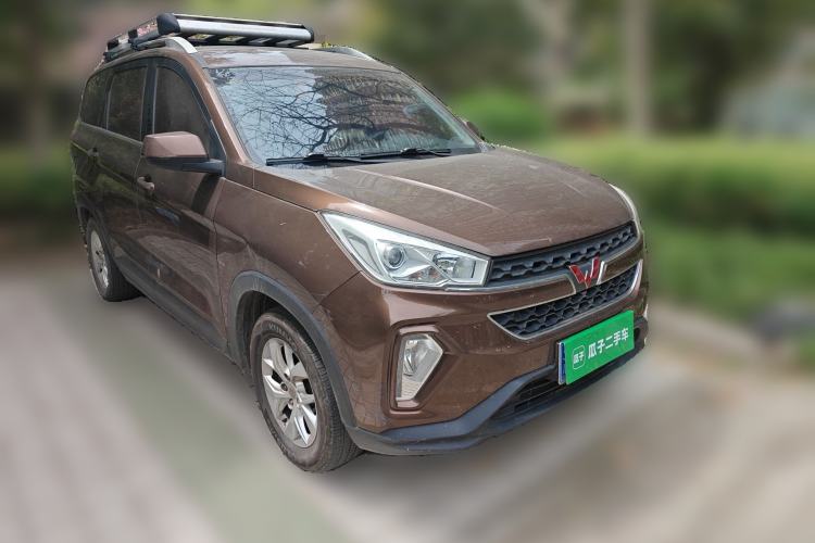 Used Wuling Hongguang S3 2018 1.5L Manual Luxury Model China V Standard Front Right 45 Deg