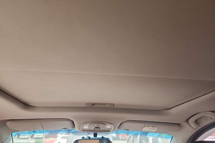 Used Wuling Hongguang S3 2018 1.5L Manual Luxury Model China V Standard Headliner