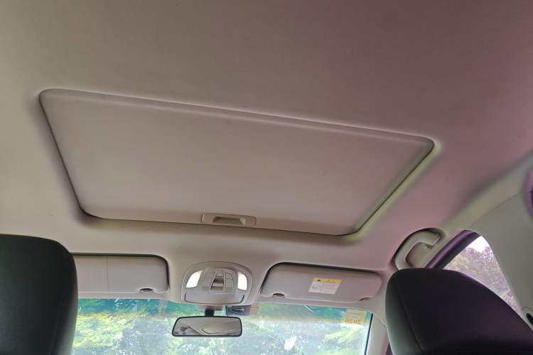Used Wuling Hongguang S3 2018 1.5L Manual Luxury Model China V Standard Headliner