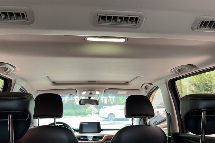 Used Wuling Hongguang S3 2018 1.5T Manual Luxury Model China V Standard Headliner
