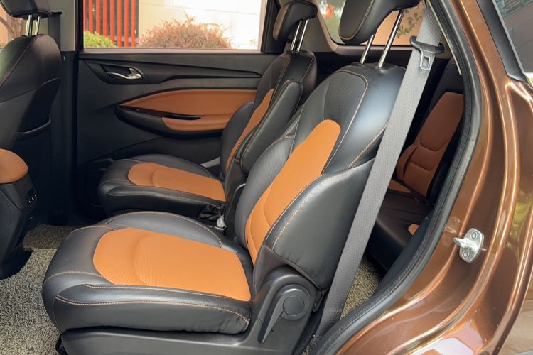 Used Wuling Hongguang S3 2018 1.5T Manual Luxury Model China V Standard Interior 1