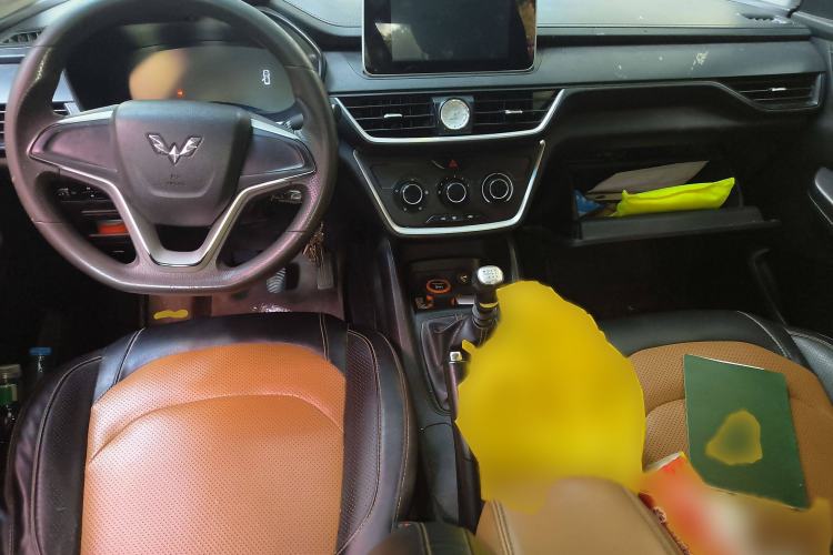 Used Wuling Hongguang S3 2018 1.5L Manual Comfort Model China V Standard Interior 2