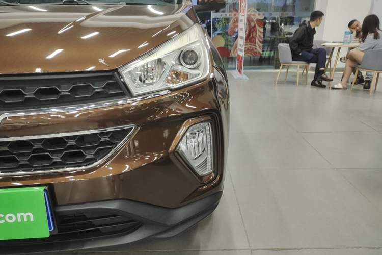 Used Wuling Hongguang S3 2018 1.5T Manual Luxury Model China V Standard Left Front Headlight