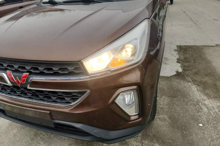 Used Wuling Hongguang S3 2018 1.5L Manual Luxury Model China V Standard Left Front Headlight