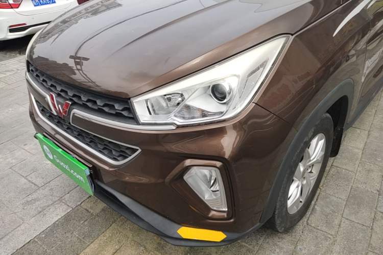 Used Wuling Hongguang S3 2018 1.5L Manual Comfort Model China V Standard Left Front Headlight