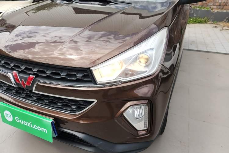 Used Wuling Hongguang S3 2018 1.5L Manual Luxury Model China V Standard Left Front Headlight