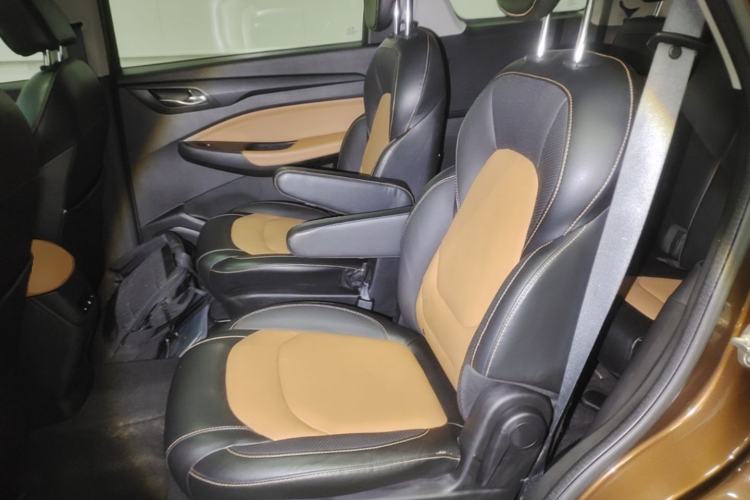 Used Wuling Hongguang S3 2018 1.5T Manual Luxury Model China V Standard Left Rear Seat