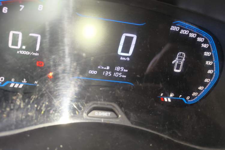 Used Wuling Hongguang S3 2018 1.5L Manual Comfort Model China V Standard Odometer Close Up