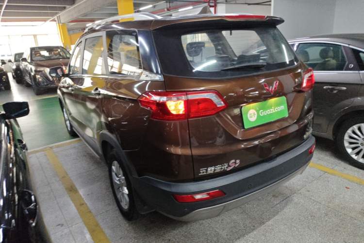Used Wuling Hongguang S3 2018 1.5L Manual Luxury Model China V Standard Rear Left 45 Deg