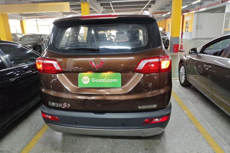 Used Wuling Hongguang S3 2018 1.5L Manual Luxury Model China V Standard Rear