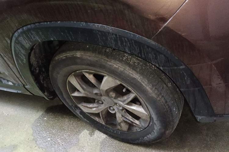 Used Wuling Hongguang S3 2018 1.5T Manual Comfort Model China V Standard Right Front Wheel Hub
