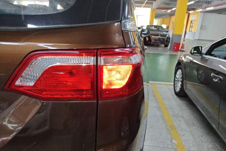 Used Wuling Hongguang S3 2018 1.5L Manual Luxury Model China V Standard Right Rear Taillight