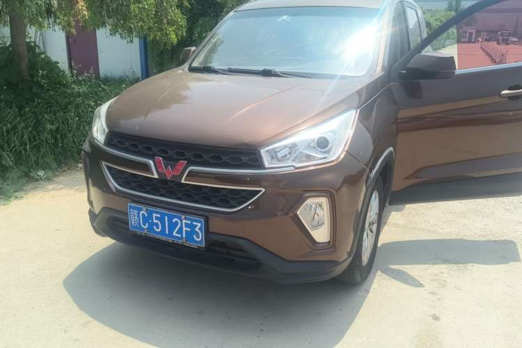 Used Wuling Hongguang S3 2018 1.5L Manual Comfort Model China V Standard Roof