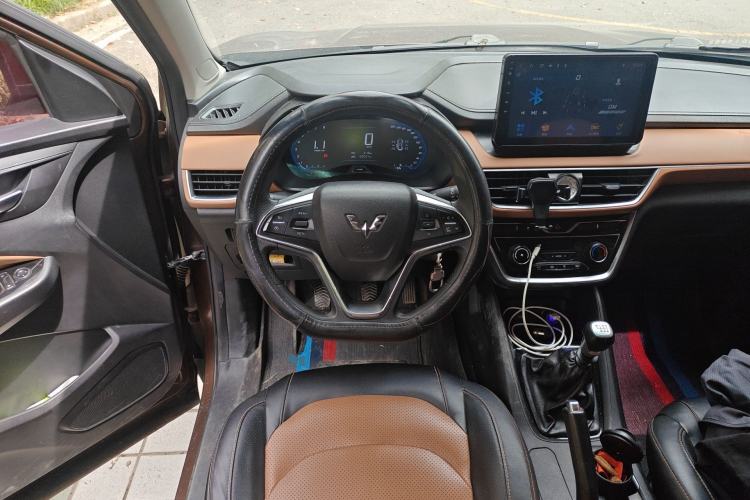 Used Wuling Hongguang S3 2018 1.5L Manual Luxury Model China V Standard Steering Wheel