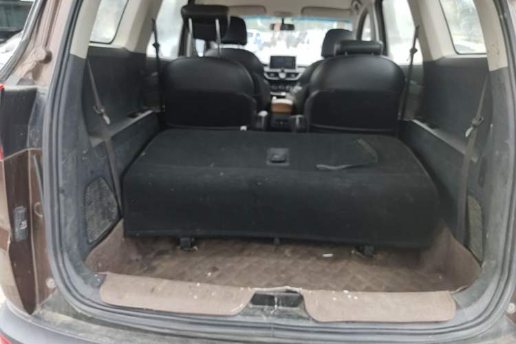 Used Wuling Hongguang S3 2018 1.5L Manual Comfort Model China V Standard Trunk