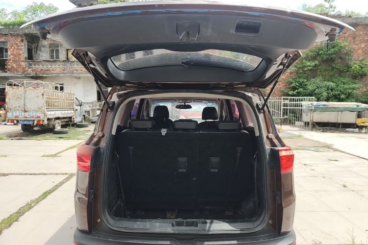 Used Wuling Hongguang S3 2018 1.5L Manual Luxury Model China V Standard Trunk