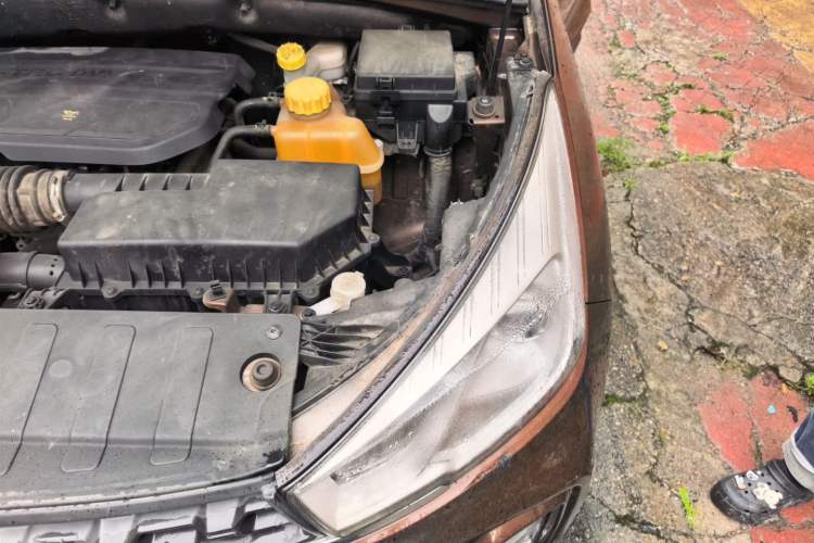 Used Wuling Hongguang S3 2018 1.5L Manual Luxury Model China V Standard Engine Bay Left