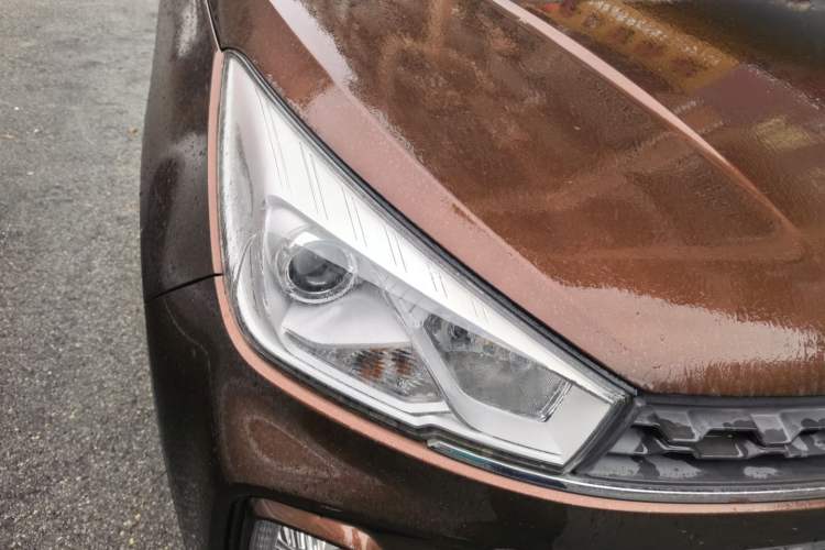 Used Wuling Hongguang S3 2018 1.5L Manual Luxury Model China V Standard Right Front Headlight