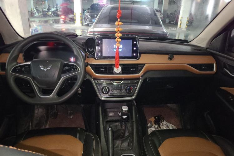 Used Wuling Hongguang S3 2018 1.5L Manual Luxury Model China V Standard Center Console