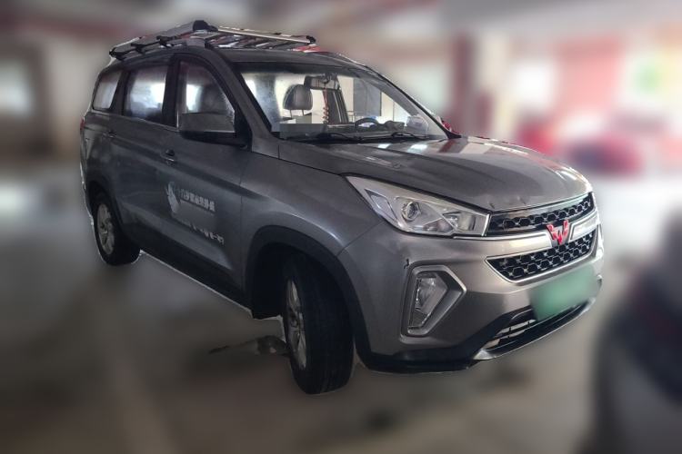 Used Wuling Hongguang S3 2018 1.5L Manual Luxury Model China V Standard Front Right 45 Deg