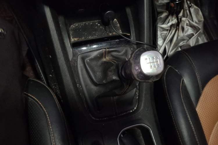 Used Wuling Hongguang S3 2018 1.5L Manual Luxury Model China V Standard Gear Lever