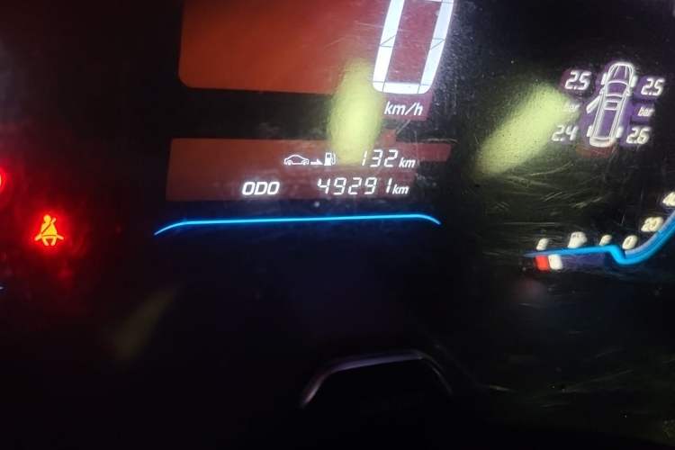 Used Wuling Hongguang S3 2018 1.5L Manual Luxury Model China V Standard Odometer Close Up