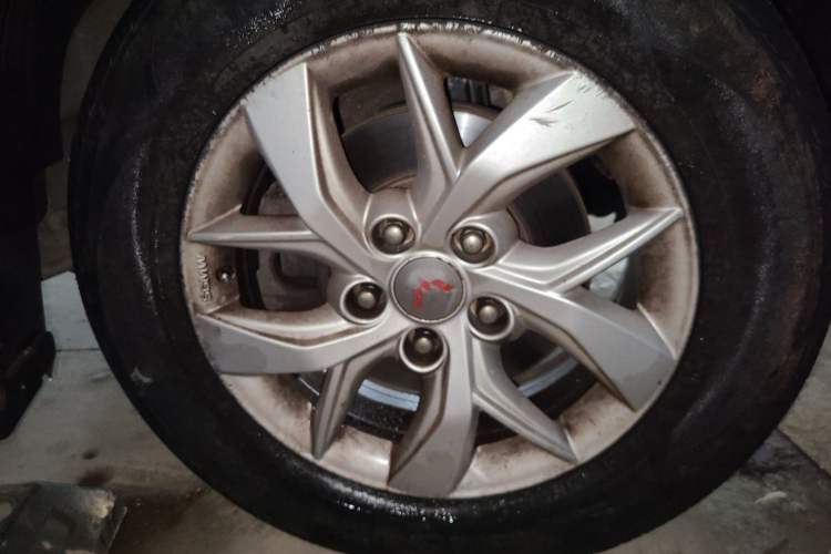 Used Wuling Hongguang S3 2018 1.5L Manual Luxury Model China V Standard Right Front Wheel Hub